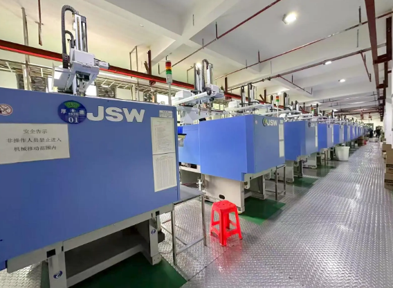 Precision Injection Molding Vs Standard Molding.png